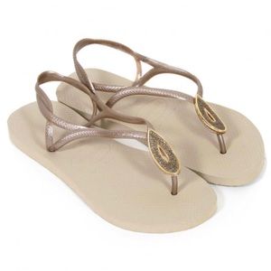 Havaianas Women’s Luna Special Swarovski Flip Flop